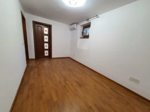 Închiriem ap in casa Cotroceni