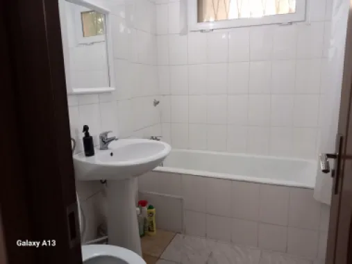 BRASADAS vinde ap 2 cam 48mp nemobilat PARTER Baba Novac 2.
