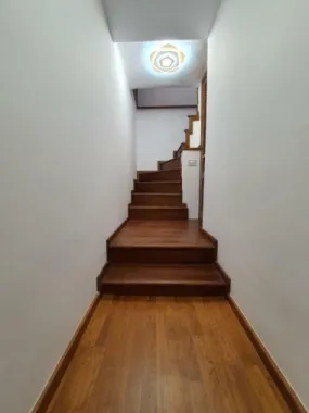 Închiriem ap in casa Cotroceni