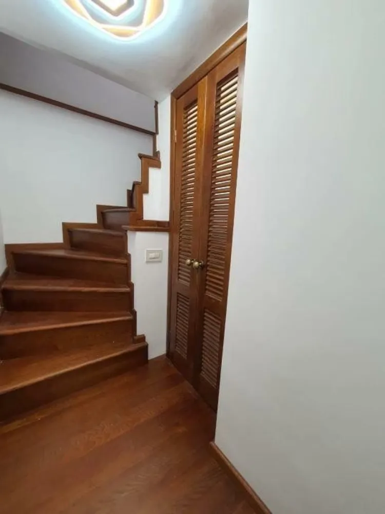 Închiriem ap in casa Cotroceni