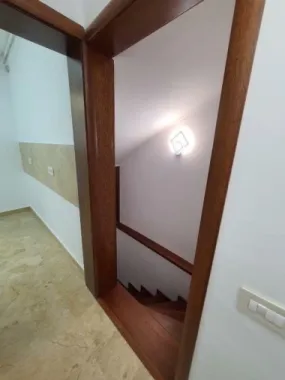Închiriem ap in casa Cotroceni