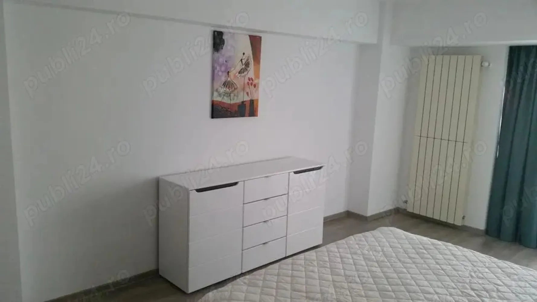BRASADAS închiriază ap 2 cam 68mp 6/7 Splaiul Unirii. - Agenția imobiliara BRASADAS închiriază apartament cu 2 camere, decomandat, etaj 6 din 7. Suprafata utila 68 mp, 3 balcoane (inchise cu termopan), vedere excelenta spre Biblioteca Nationala - Dambovita. Apartamentul este renovat, mobilat modern si utilat complet. Centrala termica proprie, aer conditionat in camere, open space. Poze reale, oricand se poate viziona, inchiriere imediata.