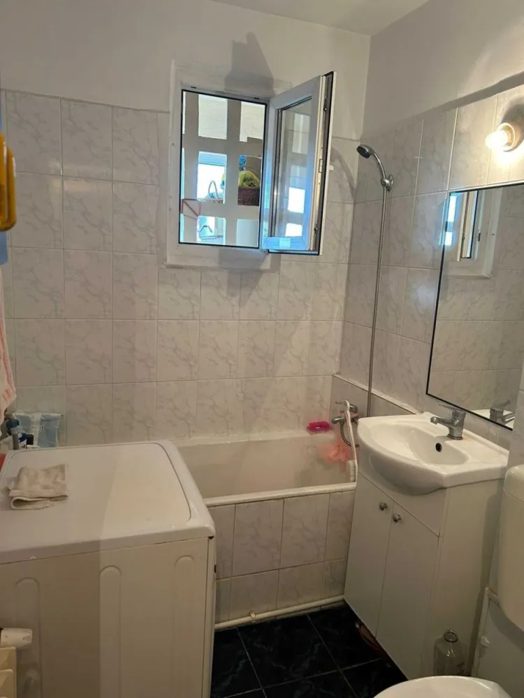 Apartament 2 camere, zona Baba Novac, direct proprietar