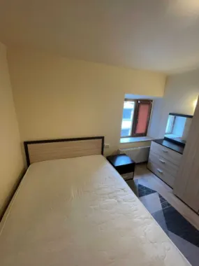 BRASADAS închiriază ap 2 cam in vilă et 1 UNIRII.