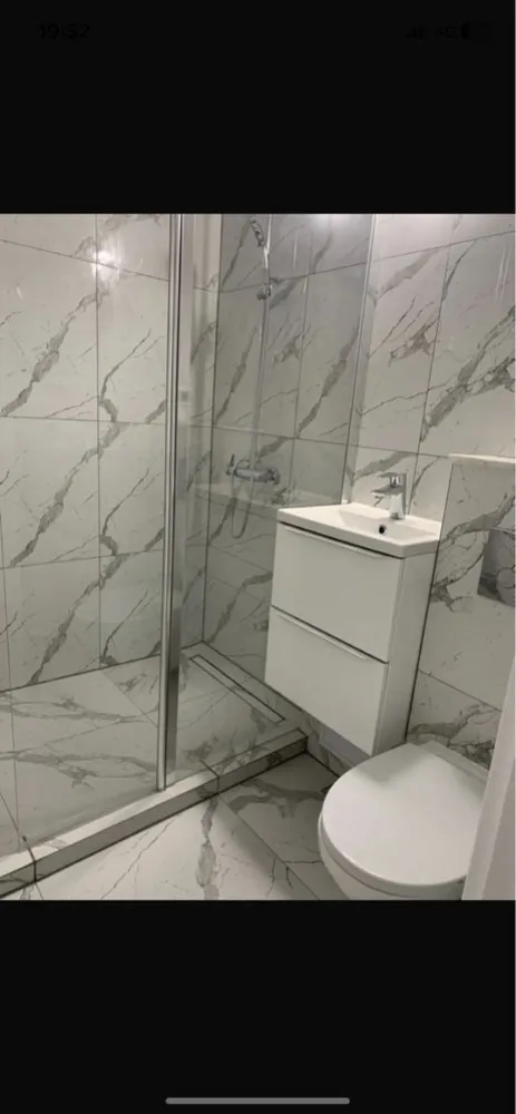 Apartament de inchiriat 2 camere - Propietar: apartamentul este situat la 1 minut de metroul basarab, aproximativ 7 minute de piata victoriei