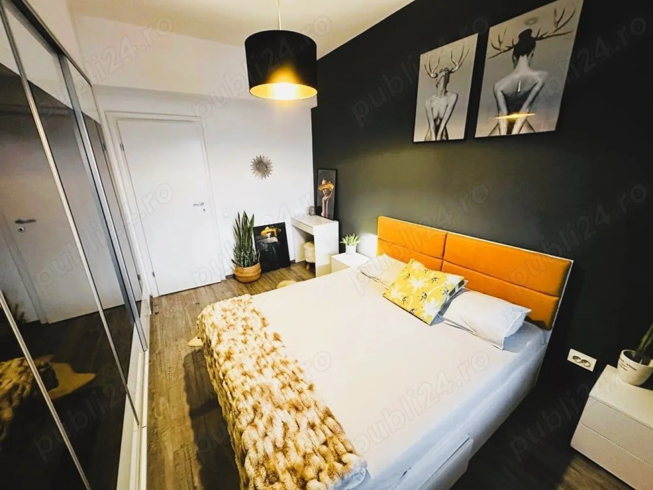 Direct Proprietar inchiriere ap 2 cam rond Alba Iulia unirii Bucuresti - Direct Proprietar inchiriere apartament 2 camere superb Unirii rond Alba Iulia Bucuresti Direct Proprietar ofer spre inchiriere un superb apartament de 2 camere complet utilat si mobilat modern in zona Bulevardului Unirii Bucuresti, rond Alba Iulia. Apartamentul este situat in spatele Bulevardului Unirii nr 80,(30 metri) intr-un bloc nou securizat cu 2 lifturi, construit in 2018 la etajul 5 din 7. Apartamentul are o suprafata utila de 58 metri patrati si dispune de spatii de depozitare generoase(dressing hol, dressing pe tot peretele in dormitor si un balcon deschis de 5 mp care ofera o priveliste frumoasa libera spre blocurile din Bulevardul Unirii. Apartamentul dispune si de o canapea mare extensibila in living, zona de birou si plasma smart TV cu internet de mare viteza. Apartamentul dispune de centrala proprie si de aer conditionat iar bucataria este de tip open-space cu masa si scaune bar. Mentionez ca pozitia apartamentului este una foarte buna, blocul foarte bine izolat astfel incat facturile de intretinere sunt foarte mici si iarna. Ca si pozitionare este la cativa pasi de toate restaurantele din zona rond piata Alba Iulia si Bulevardul Unirii sau Decebal (Restaurant Amoon Unirii, Arogant Resturant&Lounge etc) si supermarketuri precum Mega image, Penny la cativa metri de mers pe jos. De asemenea se poate iesi foarte usor si in Calea Dudesti ajungand imediat in parcarea din spatele Bucuresti MALL (Mall Vitan) astfel incat se poate ajunge la mall in 3 minute de mers pe jos. Statiile de autobuz sau tramvai sunt la 1 minut distanta iar statia de metrou se afla la 10 minute de mers pe jos sau pana la Piata Unirii se poate ajunge intr-o frumoasa plimbare la pas de 20 minute (cu masina 5 minute). Pentru mai multe detalii si informatii .Va asteptam cu drag la vizionare!