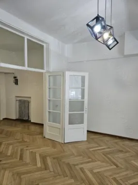 Ofer spre închiriere apartament 2 cam Cișmigiu, str Sipotul Fantanilor