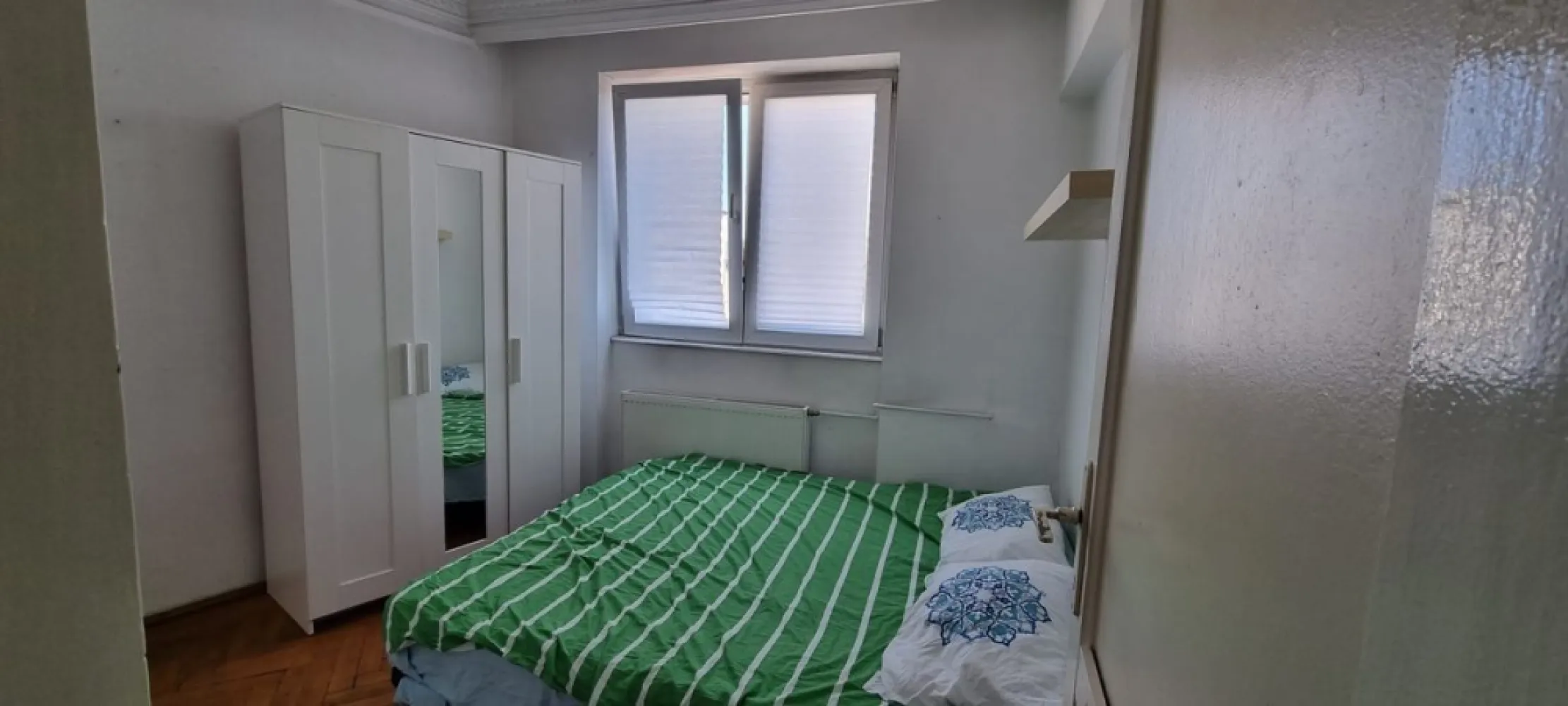 BRASADAS închiriază ap 2 cam Rosetti, centru Magheru. - Agenția imobiliara BRASADAS închiriază apartament cu doua cam, et. 7/8, fara bulina, reabilitat termic, liniste, vedere curte interioara, termopan, g, f, parchet, balcon, usa metalica, utilat, mobilat, liber, 1+1 garantie, acte ANAF incluse,