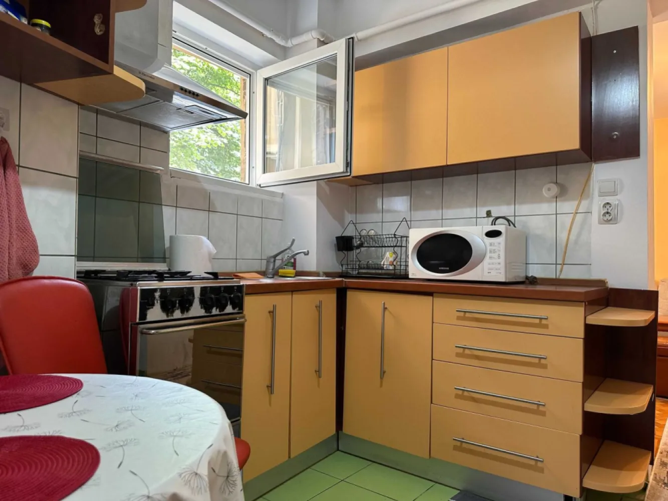 Apartament 2 camere, ultracentral, București, Piața Romană, Nr. 9