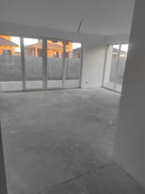 Casa pe partner de vanzare