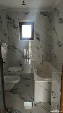 Vand casă in Lazuri