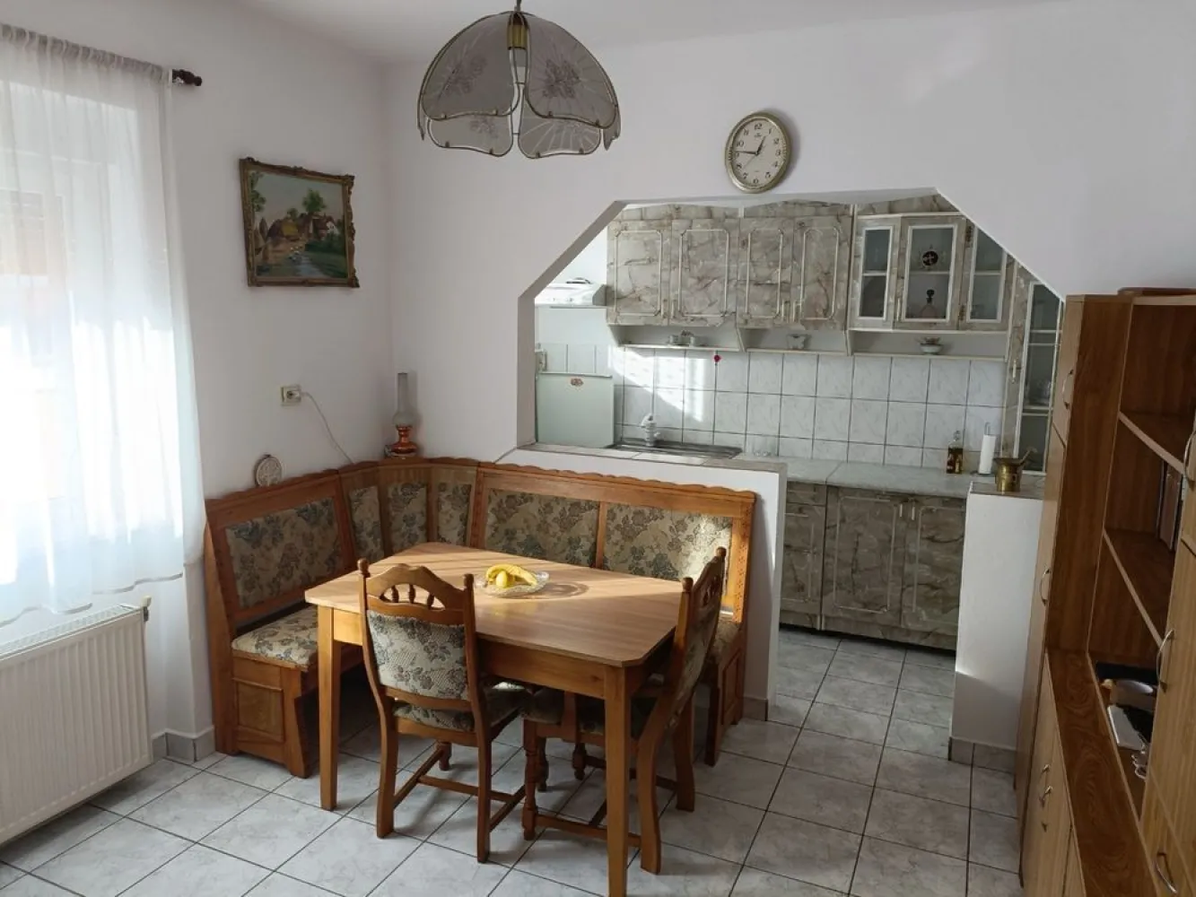 BRASADAS vinde casa 3 cam DUPLEX intrare separată.