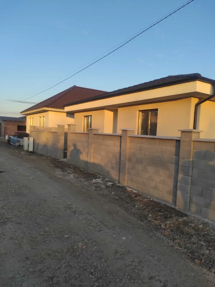 Casa pe partner de vanzare