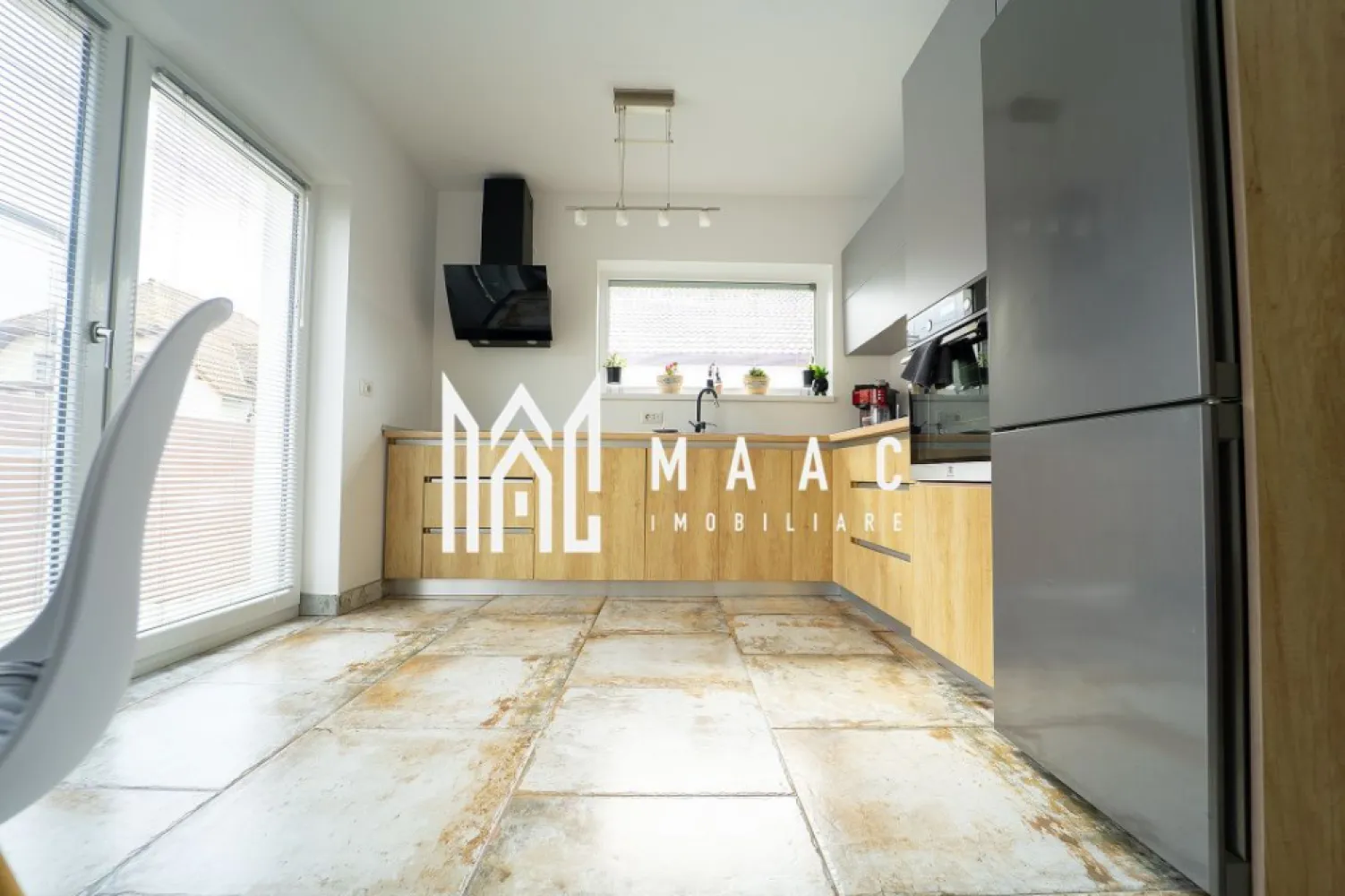 Casa individuala moderna pe un nivel | 645 MP | Cristian