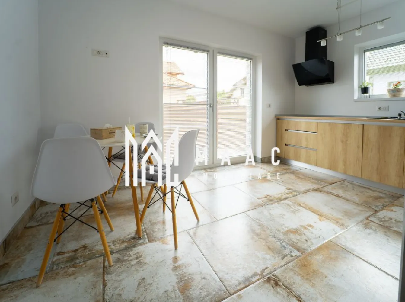 Casa individuala moderna pe un nivel | 645 MP | Cristian