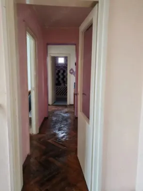 BRASADAS vinde ap cu 3 cam etaj 4/4 pe Drumul Botizului