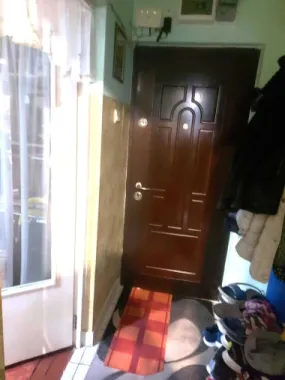 BRASADAS vinde ap 2 cam etaj 4/4 in Carpați 1.