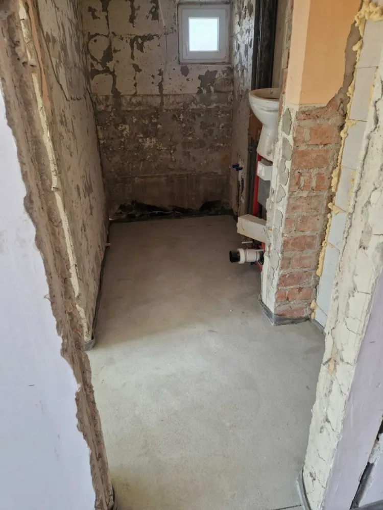 BRASADAS vinde ap 3 cam etaj 4/10 pe Calea Traian. - Agenția imobiliara BRASADAS vinde apartament cu 3 camere pe Calea Traian la etaju 4 din 10. Incalzire in partosea si instalati noi. Pentru mai multe oferte accesați www.brasadas.com.