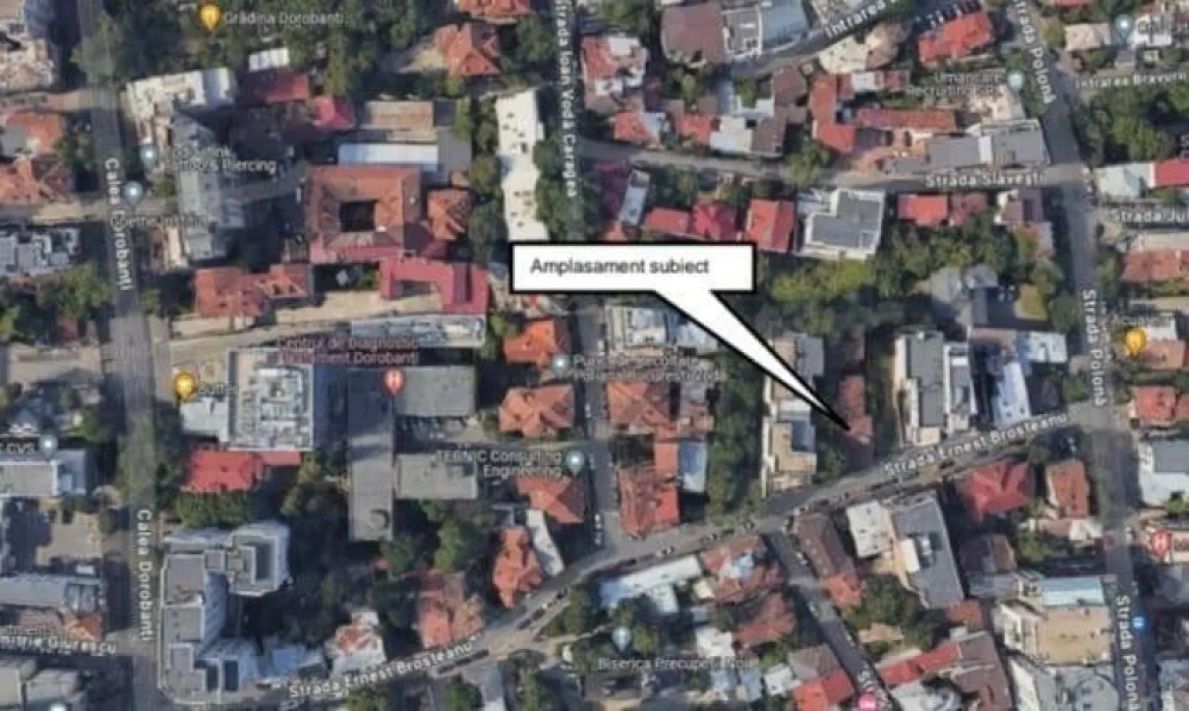 Zona Romana- Dorobanti Teren + imobil - De vanzare teren si imobil central, zona Piata Romana, strada adiacenta Calea Dorobanti. Terenul are o suprafata de 1025 m2 cu deschidere de 16 m, pe teren se afla o constructie de restaurat si o alta care se poate restaura sau demola in vederea dezvoltarii unui proiect imobiliar rezidential. Pot 50% CUT 2,40 H max 13 m