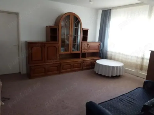 BRASADAS vinde ap 2 cam etaj 3/10 Centru Nou.