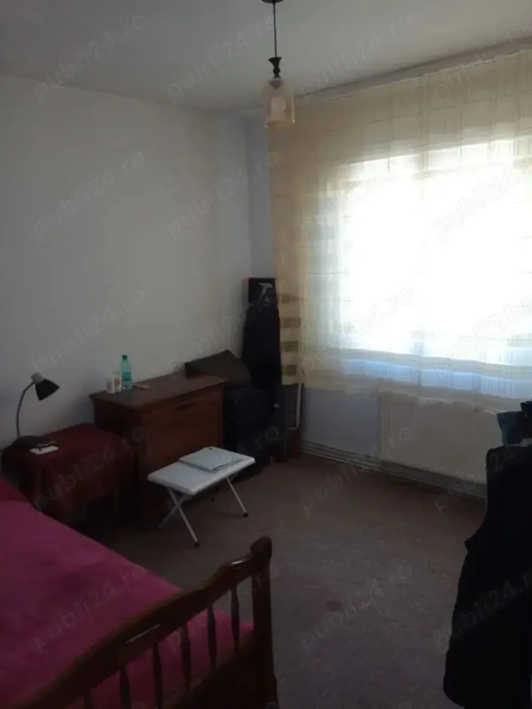 BRASADAS vinde ap 2 cam etaj 3/10 Centru Nou. - Agenția imobiliara BRASADAS vinde apartament semidecomandat cu 2 camere compus din bucatarie, living spatios, dormitor, baie, avand balcon, situat in Centru Nou la etajul 3 intr-un bloc cu 10 etaje, cu lift. Pentru mai multe oferte accesați www.brasadas.com.