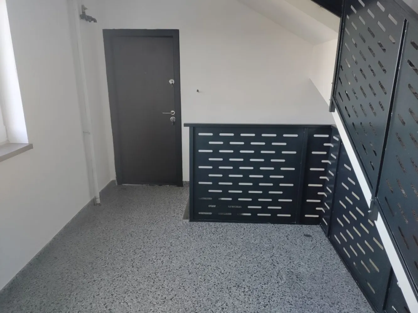 BRASADAS vinde ap 2 cam PARTER zona Odoreului.