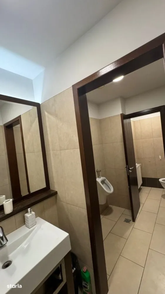 BRASADAS închiriază Birouri PREMIUM Ultracentral PARCARE.