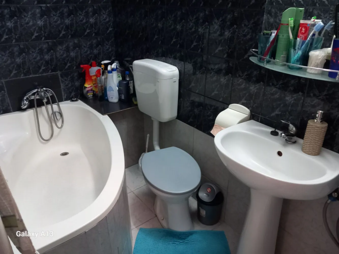 BRASADAS vinde casa curte comuna 3 cam 77mp HALA TRAIAN