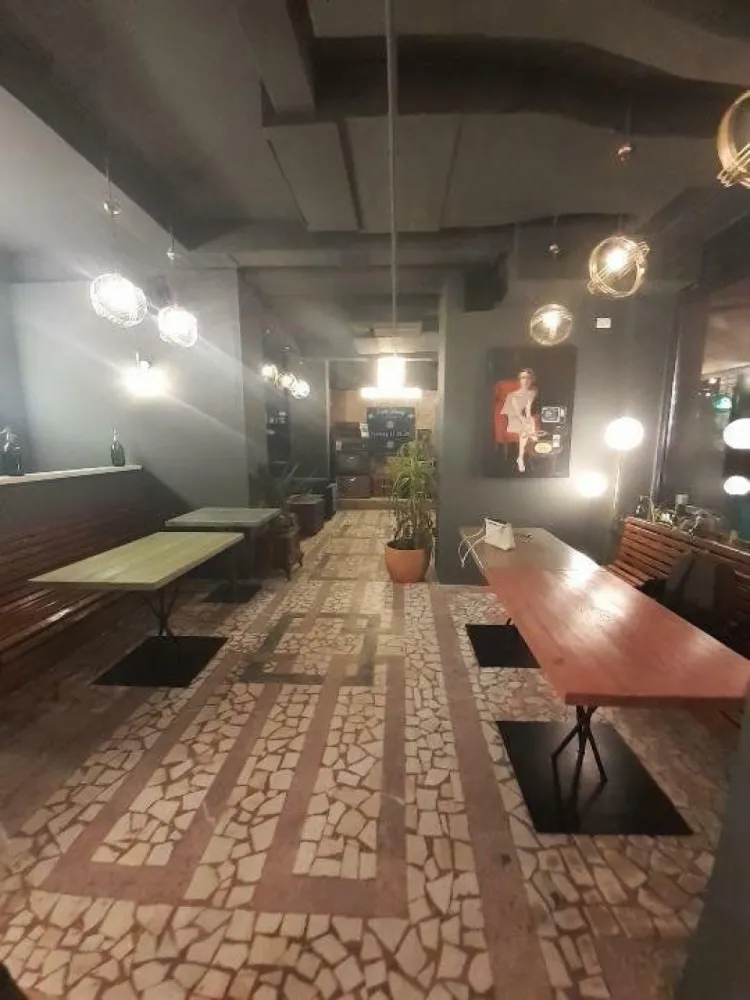BRASADAS închiriază sp. comercial 135mp in centrul istoric.
