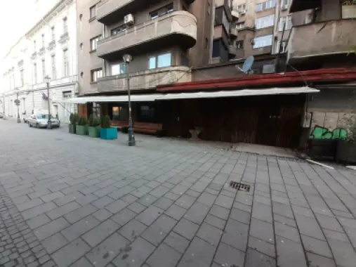 BRASADAS închiriază sp. comercial 135mp in centrul istoric.