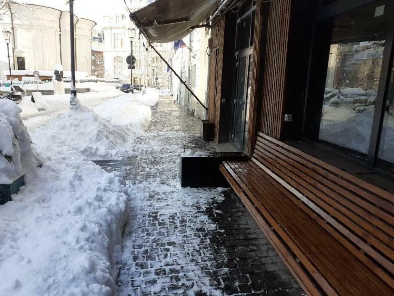 BRASADAS închiriază sp. comercial 135mp in centrul istoric.