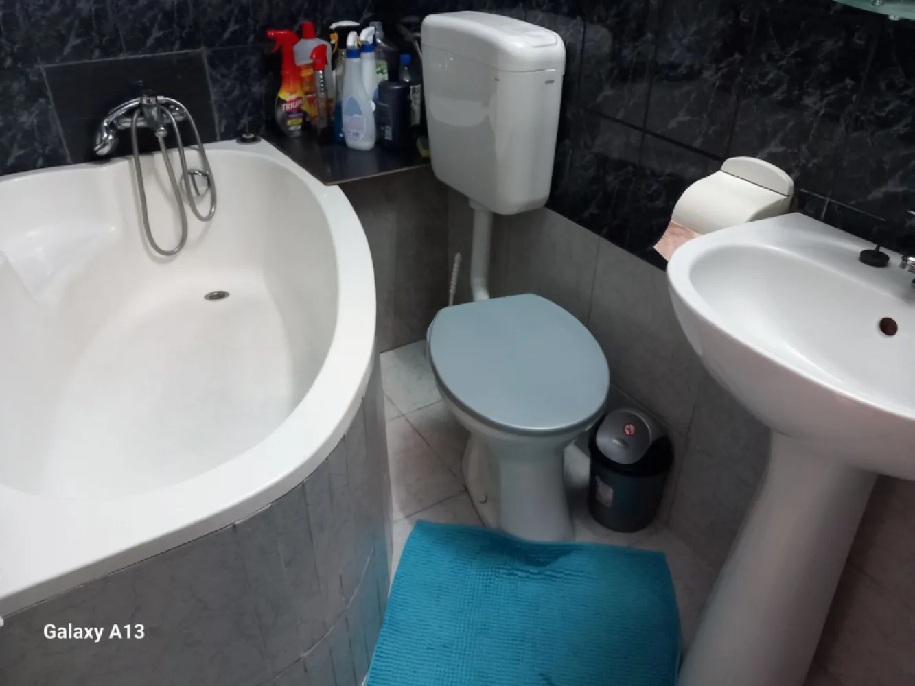 BRASADAS vinde casa curte comuna 3 cam 77mp HALA TRAIAN
