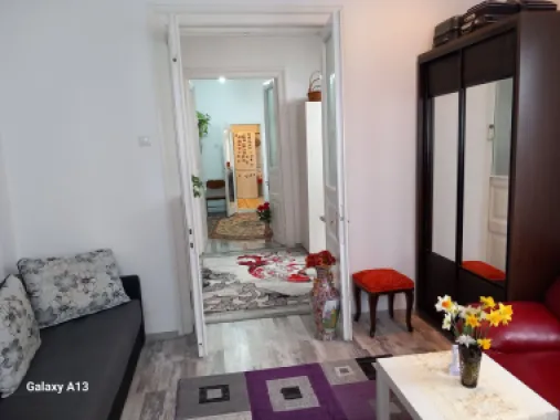 BRASADAS vinde casa curte comuna 3 cam 77mp HALA TRAIAN