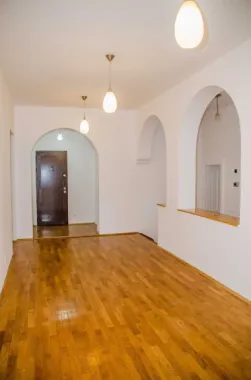 Inchiriere duplex Kiseleff, vila, et 1+mansarda, 160mp, 2800 euro/luna