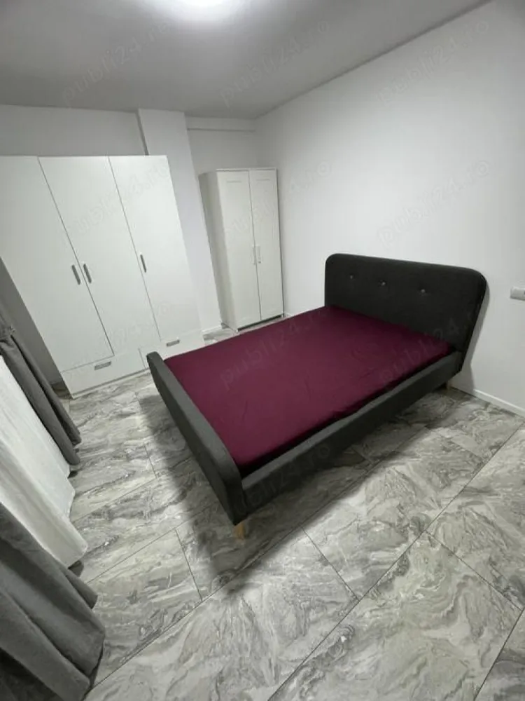 BRASADAS vinde ap 2 cam 2012 decomandat 13 septembrie. - BRASADAS vinde apartament decomandat 2 camere in bloc nou 2012, se vinde utilat si mobilat fix ca in poze! -Centrala termica -Aer conditionat -Bucatarie utilata si mobilata -Masina de spalat -Frigider Cuptor electric + cuptor cu microunde -Balcon -Parcul Sebastian , Kaufland in apropiere, -Scoala 1-8 langa complex -Unirii la 15 min distanta! Pentru mai multe oferte accesați www.brasadas.com.