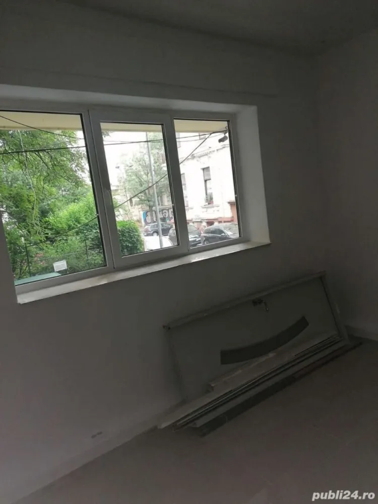 inchiriez ap.7camere Pta Rosetti - inchiriez ap.cu 7 camere situat la parter inalt,decomandat,încălzire cu centrala pe gaz.aer conditionat.liber fara mobila.
