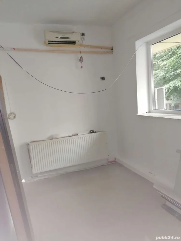 inchiriez ap.7camere Pta Rosetti - inchiriez ap.cu 7 camere situat la parter inalt,decomandat,încălzire cu centrala pe gaz.aer conditionat.liber fara mobila.