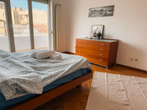 Apartament 2 camere de inchiriat Piata Romana | Spatios si luminos