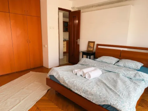 Apartament 2 camere de inchiriat Piata Romana | Spatios si luminos