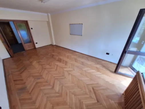 Apartament 2 camere , 81 mp