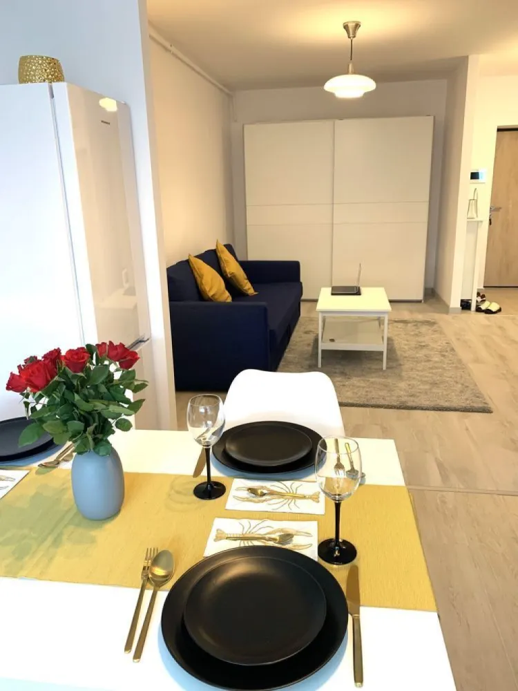 Ag BRASADAS închiriază ap 2 Cam Pallady metrou + PARCARE. - Agenția BRASADAS închiriază : • Apartament cu 2 camere situat in complexul nou - Hils Pallady. • Complexul si apartamentul este situat in blocul 1, la parter, la 2 minute de statia de metrou. Zona foarte accesibila din pct de vedere al deplasarilor catre centrul orasului si iesire din oras spre Constanta (Autostrada A2) • Ca si deplasare: 10-15 min catre Unirii cu metroul, zona Dristor mall Park Lake la doar 10 minute distanta. • In zona se afla tot ce aveti nevoie: Ikea peste drum, Dedeman, Decathlon, Jumbo, Metro, Auchan, Lidl, Kaufland. Pentru mai multe oferte accesați www.brasadas.com.