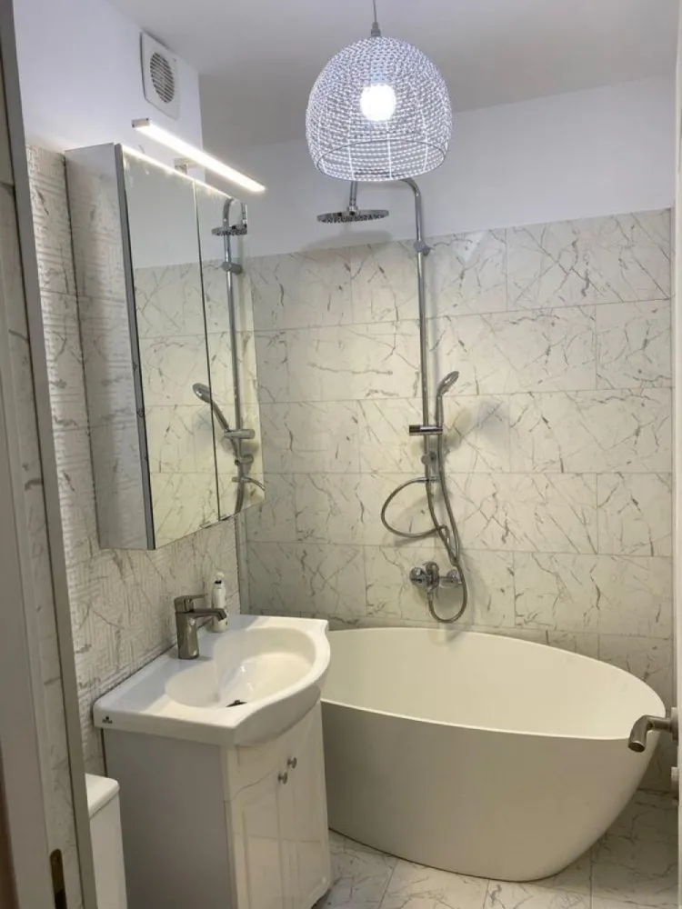 Ag BRASADAS închiriază ap 2 cam et 4 Piata Victoriei. - Agenția BRASADAS închiriază apartament 2 camere ultramodern, situat langa Guvern, bdul Iancu de Hunedoara renovat si utilat complet. www.brasadas.com.