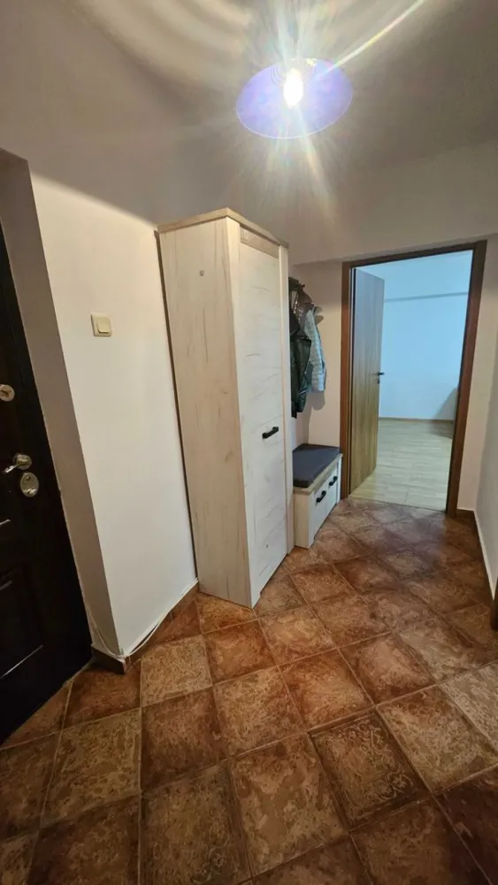 Ag BRASADAS închiriază ap 3 cam Et 5 Victoriei, Titulescu.