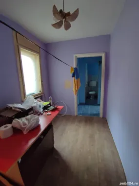 Ag BRASADAS vinde apt 3 cam etaj 3/4 CARAMIDA Solidarității.