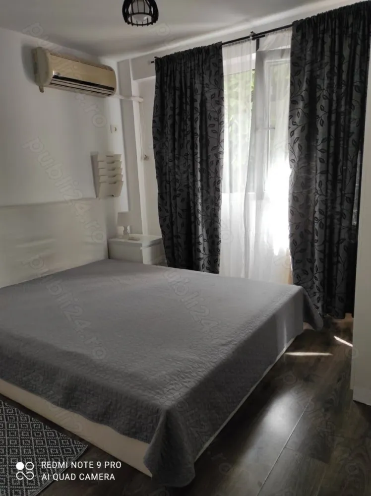 Inchiriere apartament 2 camere Teiul Doamnei - Particular, ofer spre inchiriere apartament 2 camere, decomandat, etaj 2 10, 42mp., foarte aproape de Facultatea de Constructii, 3 min de statia de autobuz 182. Apartamentul este full mobilat si utilat (masina spalat, frigider, aragaz, aer conditionat). Blocul este reabilitat, are repartitoare. Disponibil imediat. Tel:
