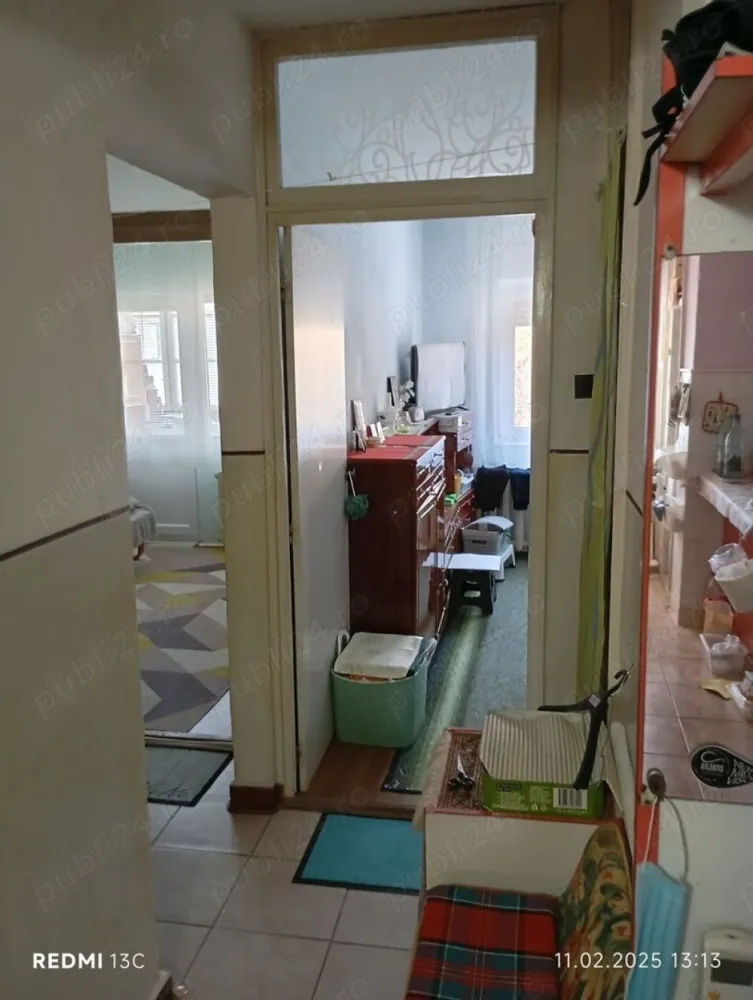 Schimb ap.3 camere decomandat et . 2 . M17 cu ap. 3 camere parter - Schimb apartament 3 camere decomandat etaj 2 , 2 balcoane închise + boxă - beci , 60 mp , M17 , apartament de mijloc, cu apartament 3 camere parter în M17, Carpați, soarelui, fabrica de pâine - Careiului, Satu Mare . Inf.la telefon