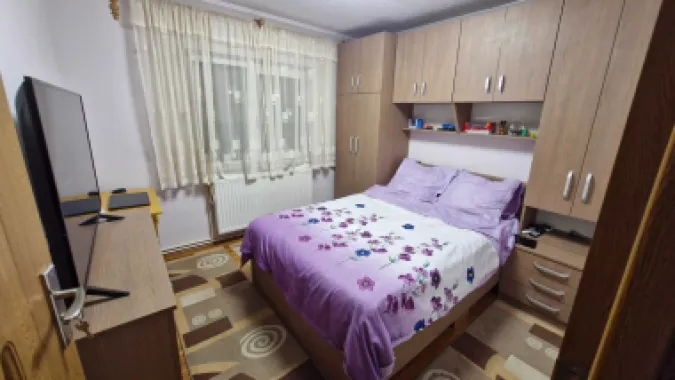Vând apartament 3 camare