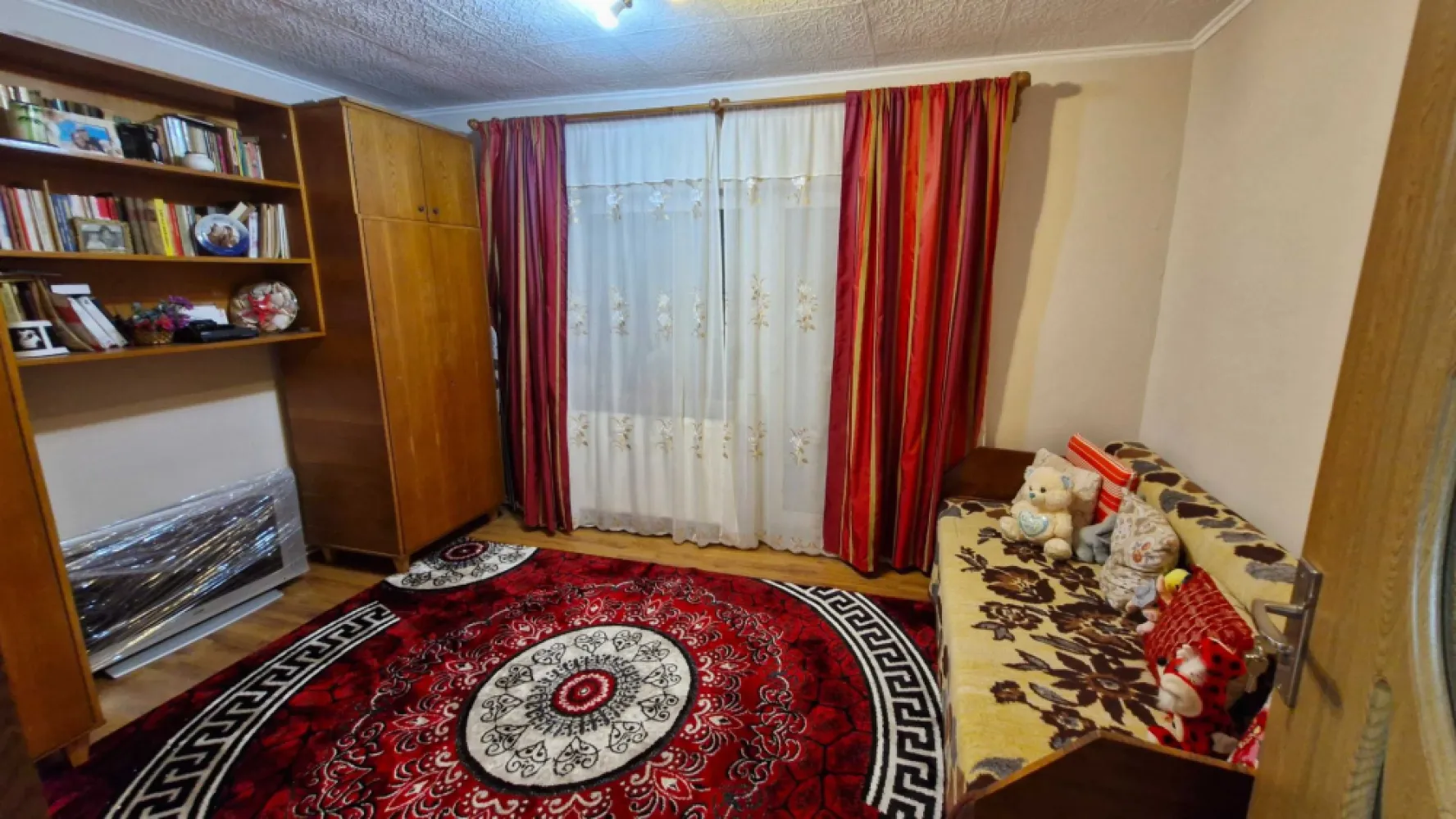Vând apartament 3 camare