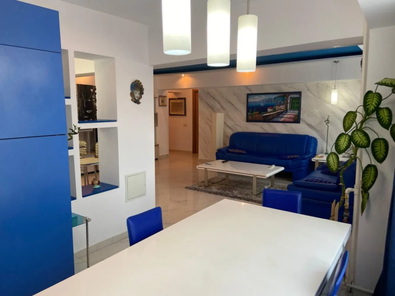 Ag BRASADAS închiriază ap 2 cam et 3/8 Pța Constituției. - Agenția BRASADAS închiriază apartament DECOMANDAT cu doua camere in zona Unirii Bulevard Fântâni etaj 3/8 ,mobilat și utilat pt locuit ,contract ANAF. www.brasadas.com.
