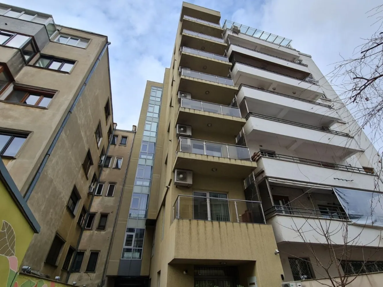 Ag BRASADAS închiriază BIROU 171mp Et 6 si 7 zona ROMANA.